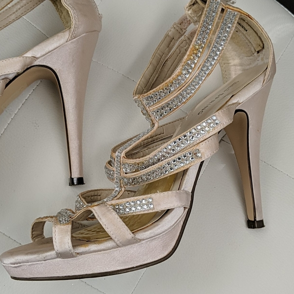 Spring pink platform heels - Picture 3 of 9